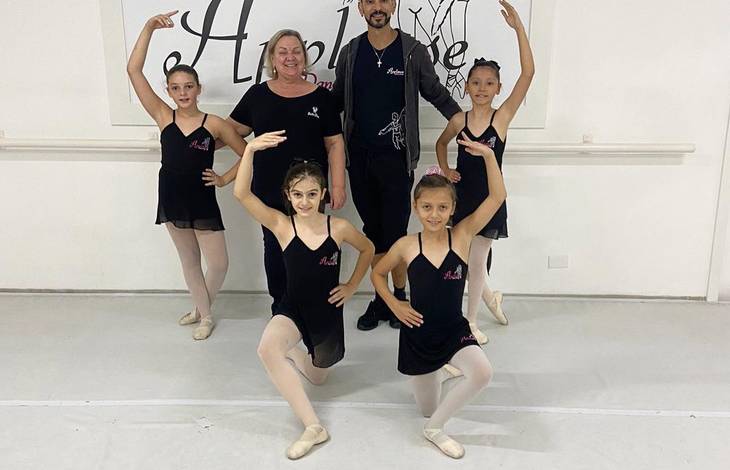 Applause Dance Center