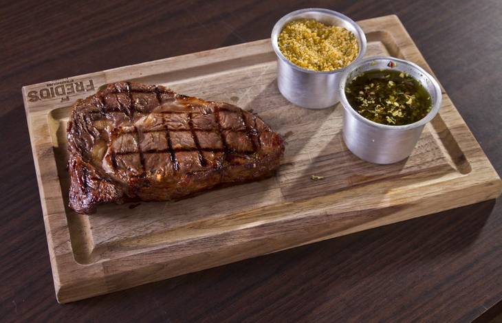Fredios Steak House